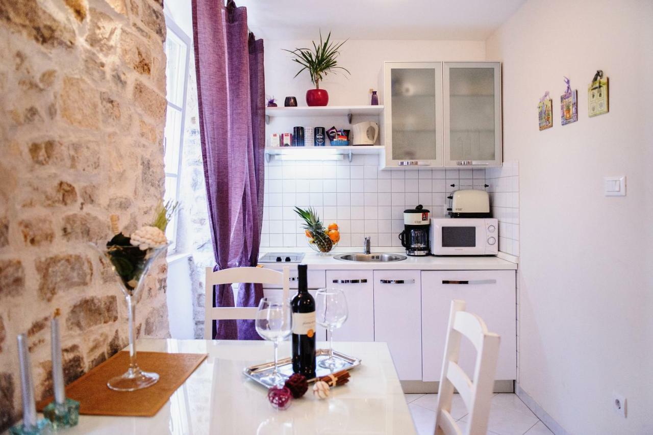 Apartment Peristil Cardo Spalato Esterno foto