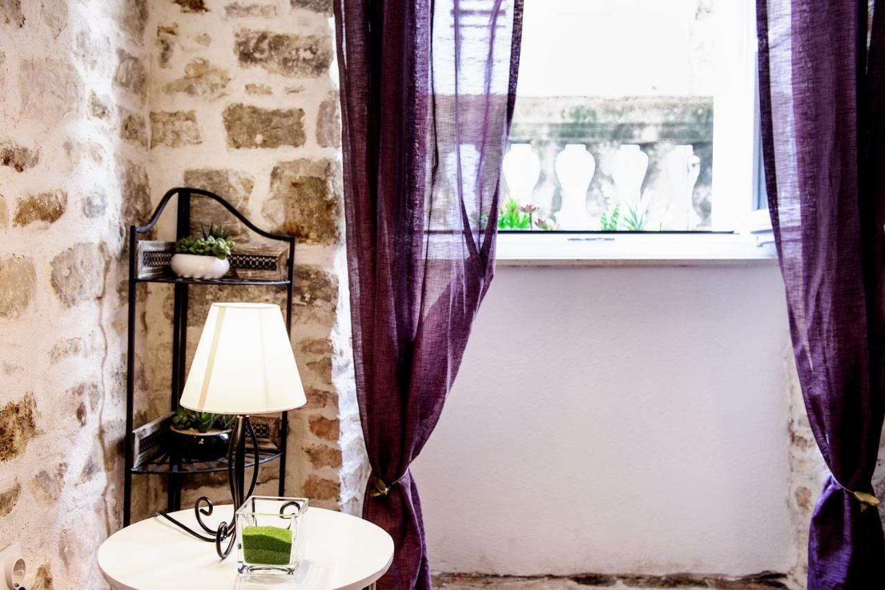 Apartment Peristil Cardo Spalato Esterno foto