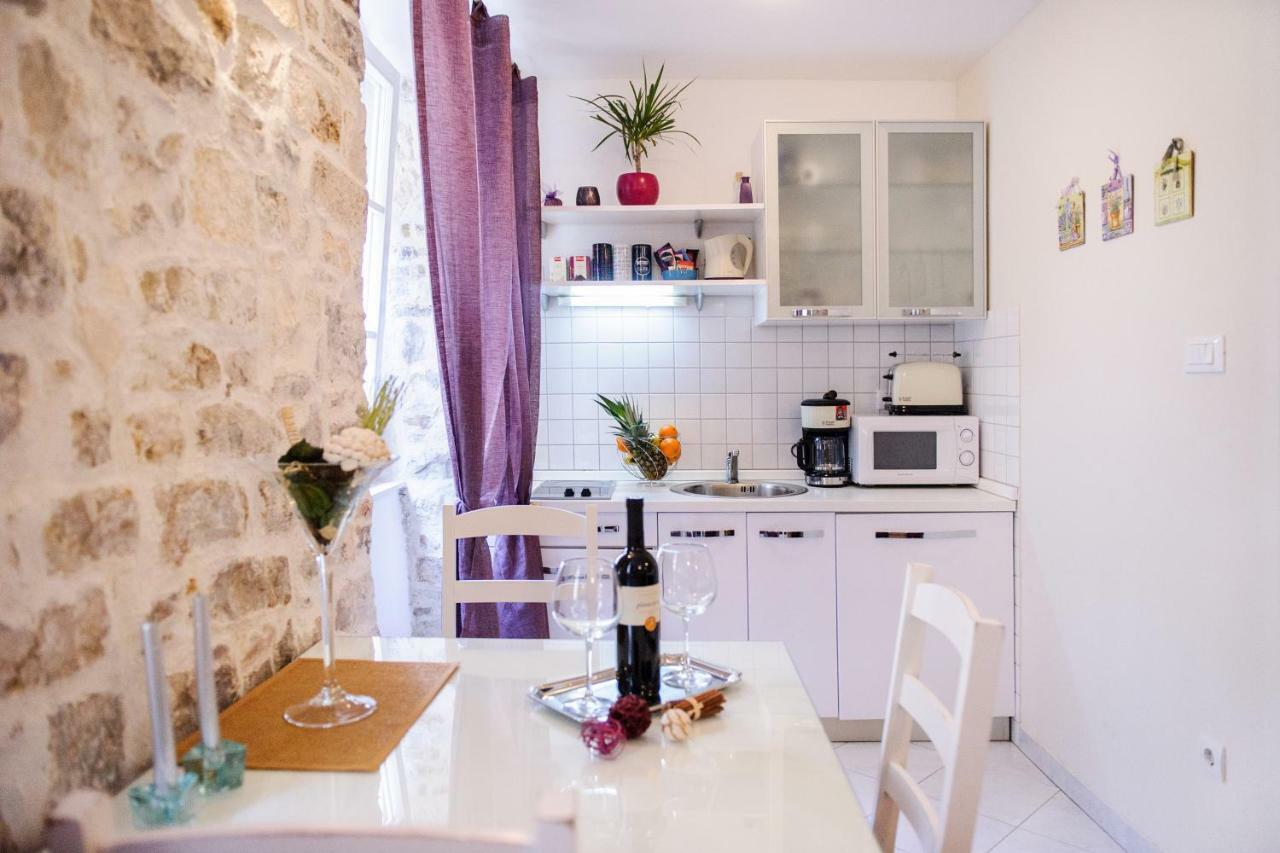 Apartment Peristil Cardo Spalato Esterno foto