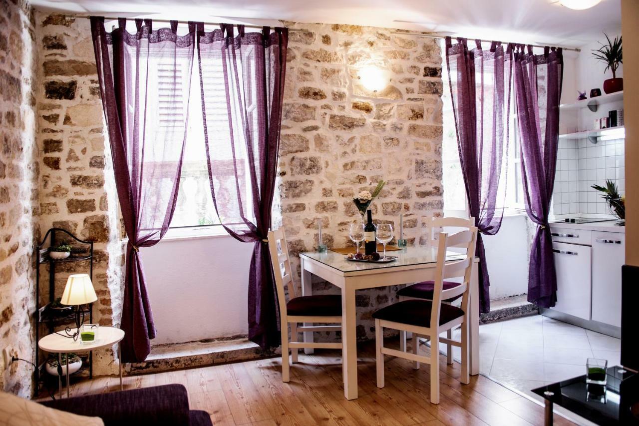 Apartment Peristil Cardo Spalato Esterno foto