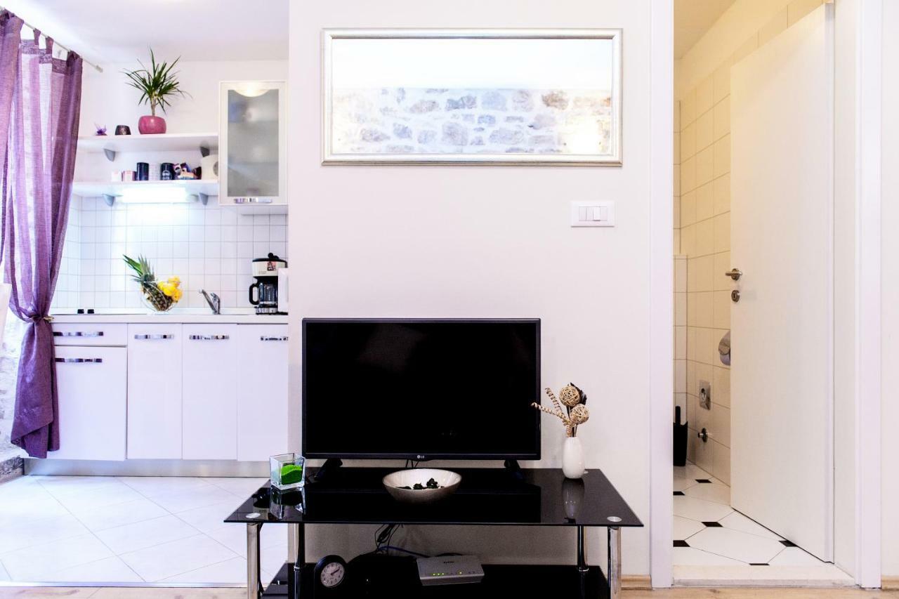 Apartment Peristil Cardo Spalato Esterno foto
